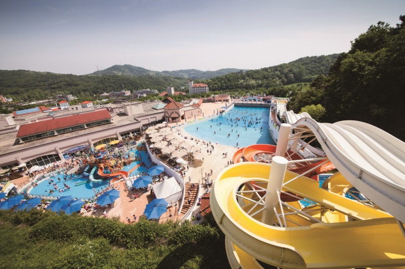 금호리조트 ‘아산스파비스’, 시설 개선 마치고 야외 파도풀 오픈...가정의 달 이벤트 전개