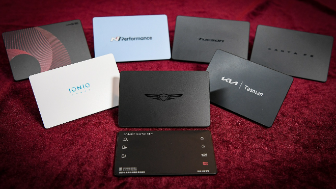 현대모비스가 선보인 스마트 카드키 ⓒ현대모비스