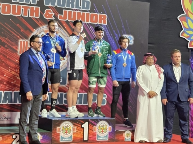 박주현, 세계주니어역도선수권 우승