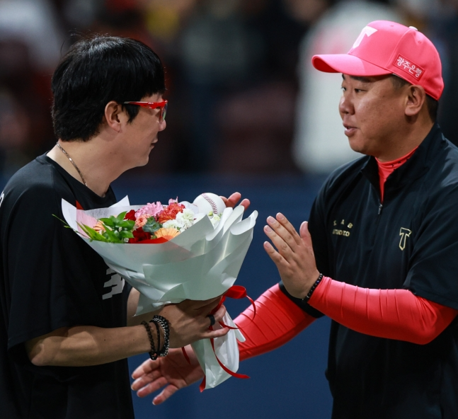 길었던 '아홉수' 끊은 KIA 양현종 180승, 최형우 400홈런 대기록 수립