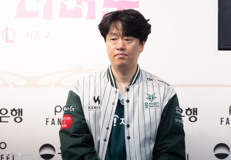 OK 저축은행 브리온 최우범 감독