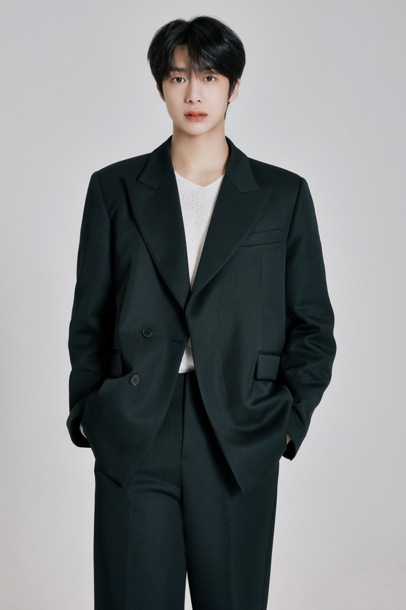 몬스타엑스 형원, 데뷔 10주년 하루 앞두고 전역…17일 무료 팬 이벤트 개최