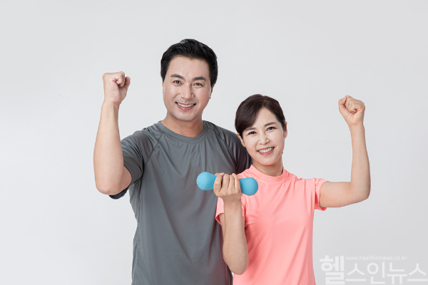 급성관상동맥증후군 환자도 적절한 운동을 꾸준히 하면 심혈관질환 재발 위험을 줄일 수 있다는 연구 결과가 나왔다. (클립아트코리아)