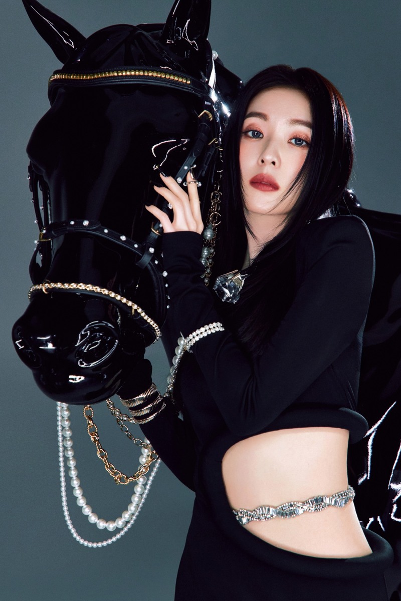 레드벨벳-아이린&슬기, 타이틀곡 ‘TILT’에 담은 균형의 메시지…R&B와 일렉트로닉의 중독적인 만남 예고