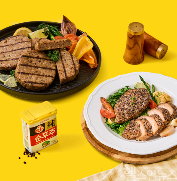 바르닭X오뚜기, ‘순후추 품은 닭가슴살·스테이크’ 신제품 출시 (바르닭 제공)