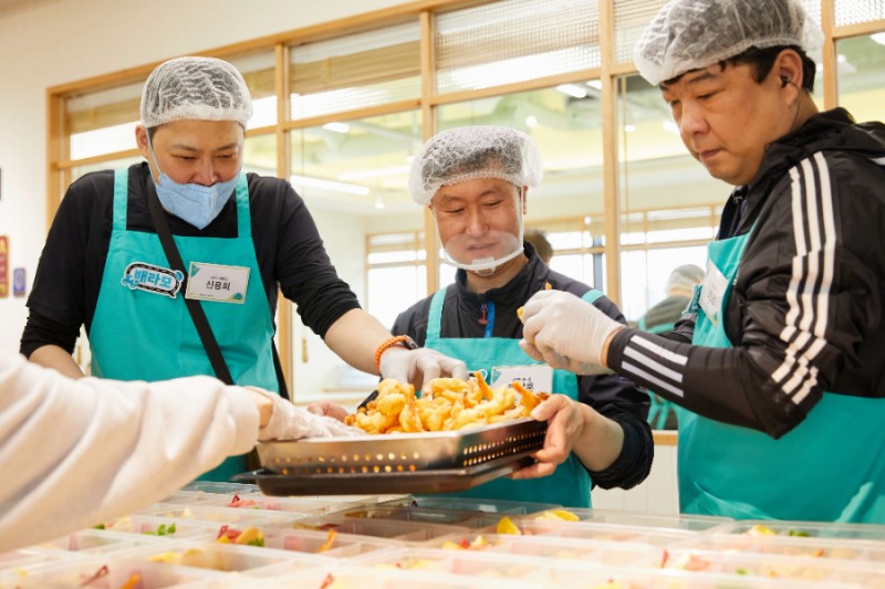 배민, 외식업주·라이더와 함께 도시락 봉사활동