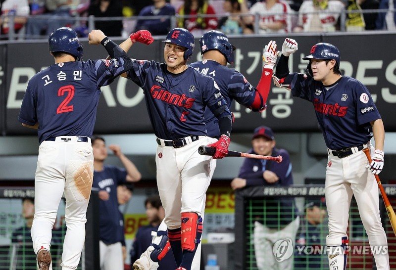 '뎁스가 우승을 결정한다' LG의 독주냐, 한화·롯데의 역전이냐?