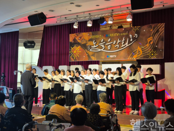 온병원 합창단 ‘화이트엔젤스’, 창단 공연으로 환자 위로