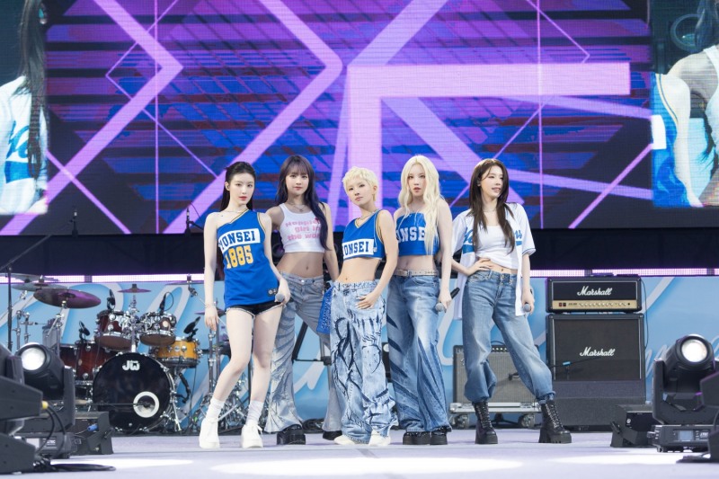 “작년보다 더 뜨거워” 아이들, 콘서트 방불케 하는 대학 축제 무대