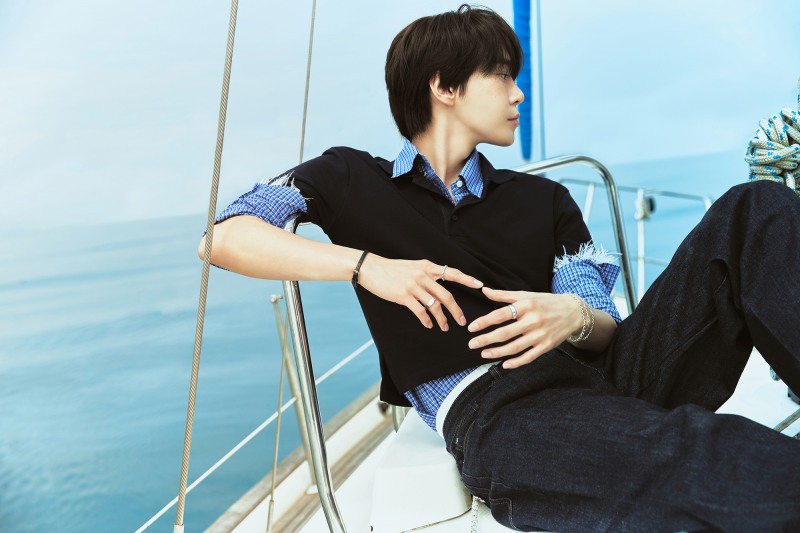 NCT 도영, 타이틀곡 ‘안녕, 우주’로 찬란한 기억과 벅찬 울림 전한다…시원한 록 사운드+파워풀한 보컬