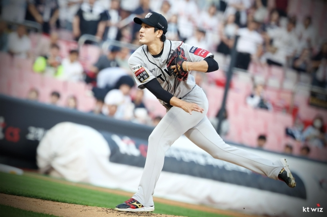 호투하는 kt 선발 고영표