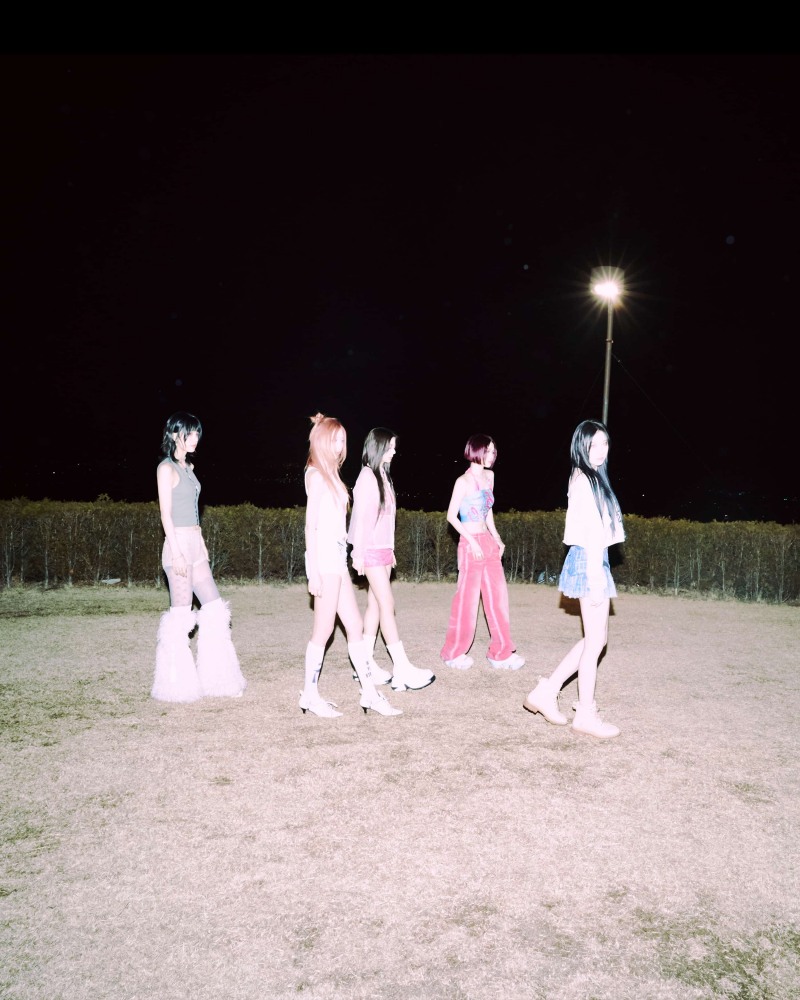 ITZY, 신보 세 번째 티저 이미지 공개…‘오묘한 분위기+압도적 무드’