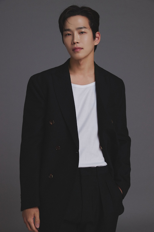 고윤, 엔에스이엔엠과 새로운 동행 시작…연기 행보 확장 예고