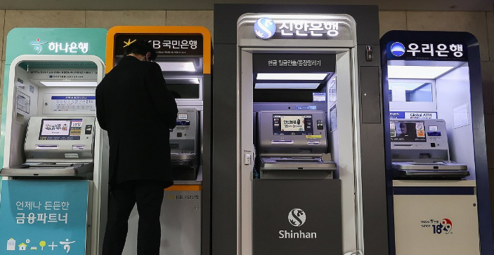 은행업종, 자기자본비용률 하향으로 목표가 일제히 상향...PBR 0.6배 목표