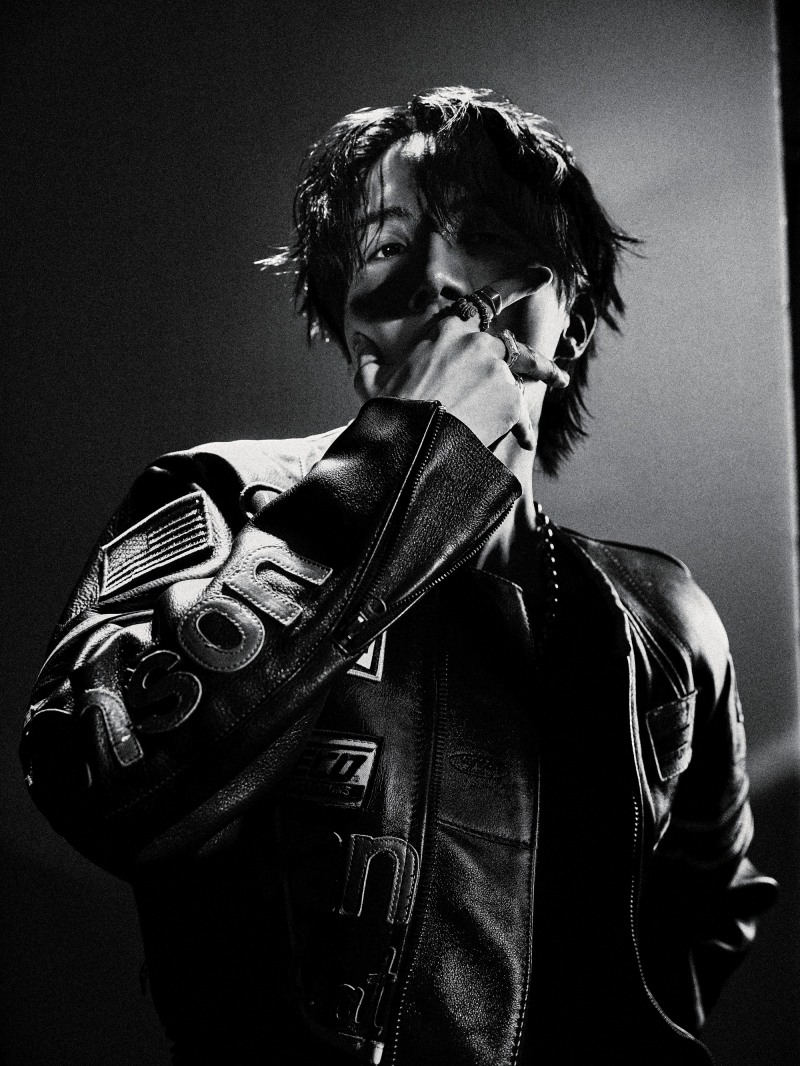 확 바뀐 제이홉, 섹시 아우라 폭발…신곡 콘셉트 포토 공개