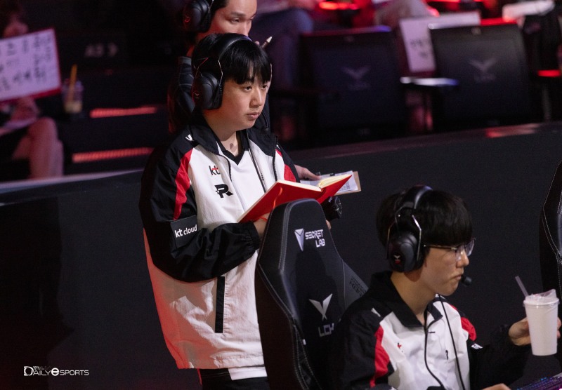 kt 롤스터 '스코어' 고동빈 감독