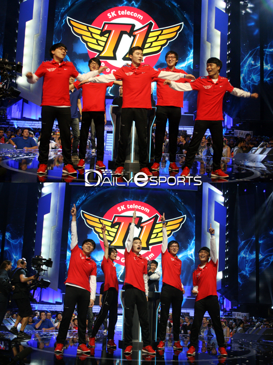 2013년 LA 스테이플스 센터, 당시 SKT T1 선수들이 롤드컵 우승 후 세리머니를 하고 있다(사진 출처=데일리e스포츠).