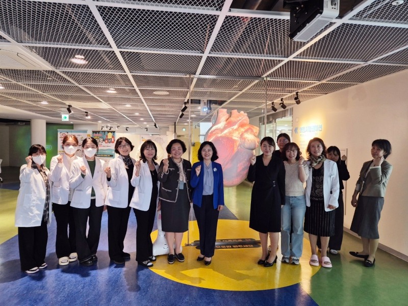 한국보건안전단체총연합회는 경기도교육청으로부터 학생건강증진센터의 교육사업을 위탁받아 운영한다./한국보건안전단체총연합회