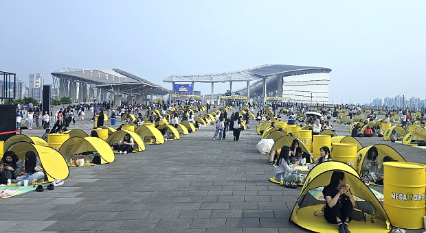 (▲ ‘2025 SBS MEGA 콘서트’ 행사장 주변 휴게존)