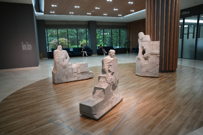 국민체육진흥공단_서울올림픽파크텔 전시품 사진(구성, 이반 루세프)