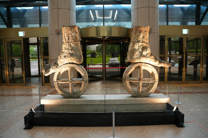 국민체육진흥공단_서울올림픽파크텔 전시품 사진(삶의 숙명, 마리아나 로마노프스카야)