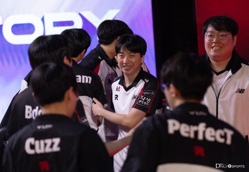 kt 롤스터 '스코어' 고동빈 감독