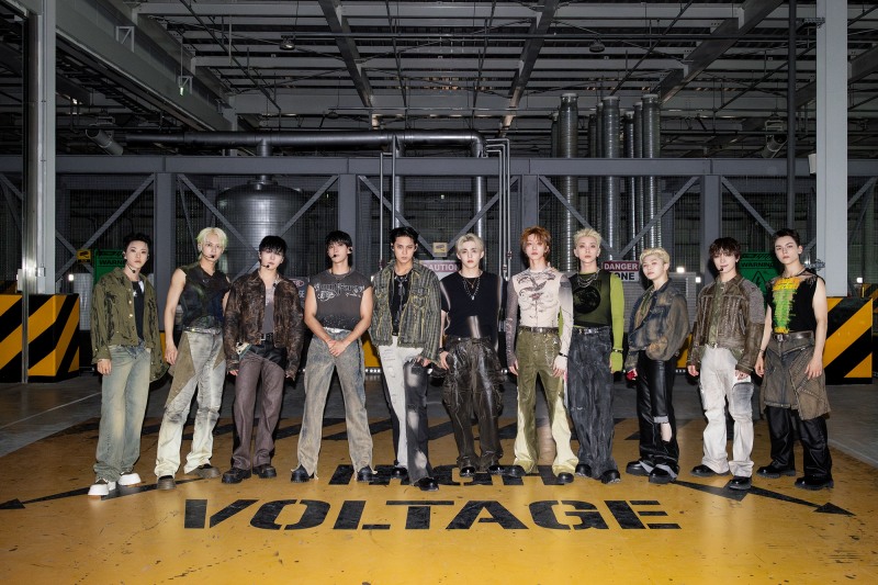 세븐틴, 美 ‘켈리 클락슨 쇼’ 출연…‘THUNDER’ 무대로 강렬 눈도장