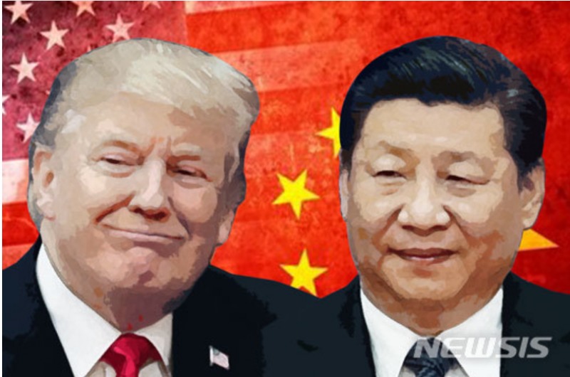 트럼프 대통령과 시진핑 주석이 5일(현지시간) 사전 예고없이 직접 통화하며 관세 등 여러 사안에 대해 논의했다. 사진=뉴시