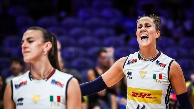 미국전에서 활약한 이탈리아의 실라(오른쪽) / 국제배구연맹 홈페이지 캡처