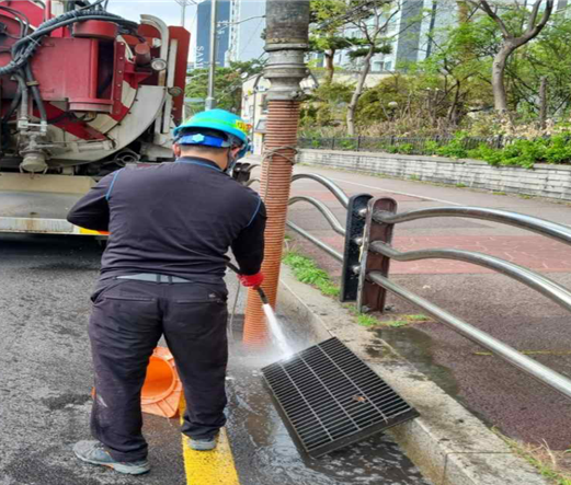 침수 피해 예방 빗물받이 준설