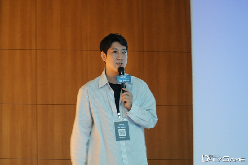 곰블 크리스 장 대표가 웹3 게임 대중화를 위한 전략을 발표했다.