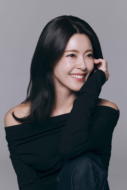 이윤지, 새 프로필 공개…폭넓은 연기 변신 기대되는 얼굴