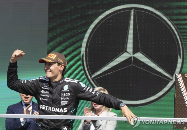 우승을 기뻐하는 조지 러셀 / 사진=연합뉴스