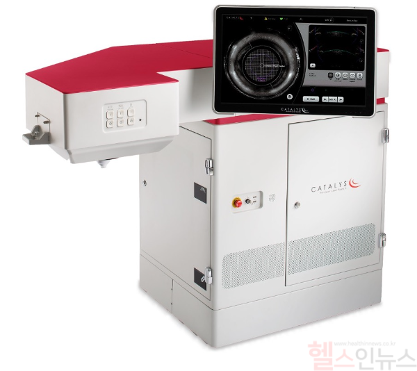 펨토초 레이저 장비 (여의도성모병원 제공)