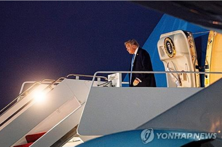 캐나다서 G7 참석 중 급거 귀국한 트럼프 대통령. 사진=AFP, 연합뉴스