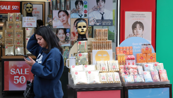 에이피알, 메디큐브 브랜드 힘으로 해외 확장 본격화...목표주가 17만원으로 36% 상향