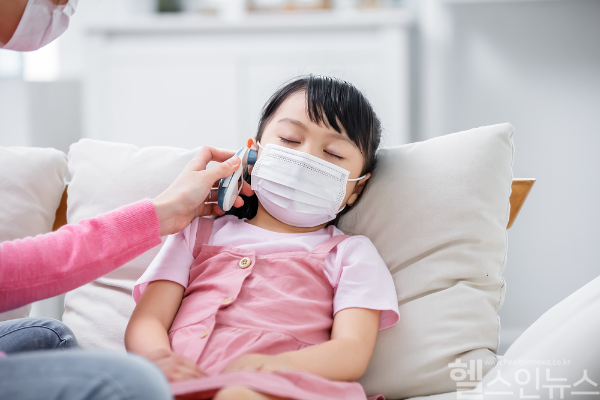 수족구병 유행이 예년보다 빨라져 어린이 감염 예방에 각별한 주의가 필요하다. (클립아트코리아)