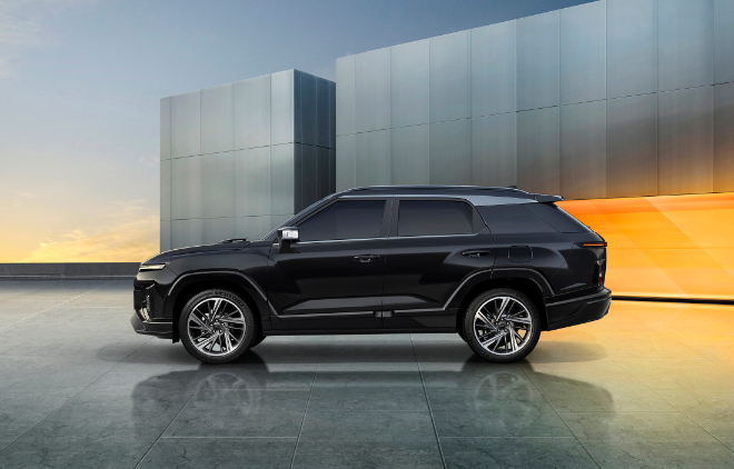 KG모빌리티(KGM)가 19일 사전 계약에 돌입한 액티언 하이브리드 외관 ⓒKGM