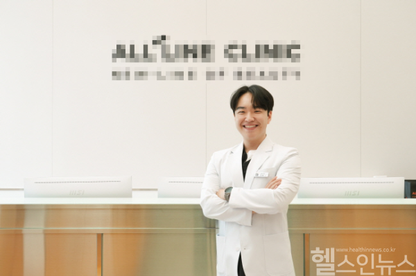 The GentleMax Pro uses dual-wavelength laser technology for tailored hair removal, ideal for summer skin preparation. / Photo: Min-gyun Na, All Line Clinic.