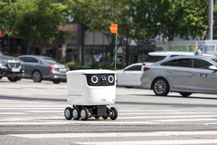 배민, 배달로봇 차세대 모델 운행안전인증 획득