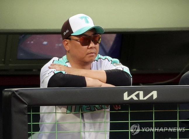 경기 지켜보는 이범호 감독 / 사진=연합뉴스