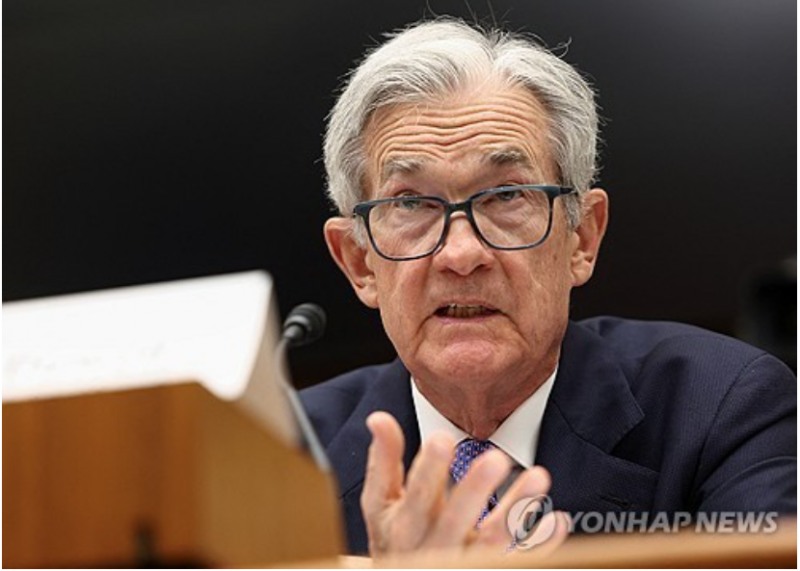 제롬 파월 美연준의장은 24일(현지시간) "(금리인하를) 서두르 필요가 없다고 밝혔지만 월가에서는 비둘기적인 입장으로 선회한 것으로 분석하고 있다. 사진=EPA, 연합뉴스