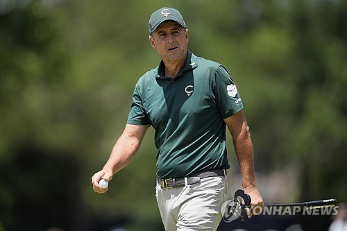 티박스에 오르는 리처드 블랜드. / 사진=연합뉴스