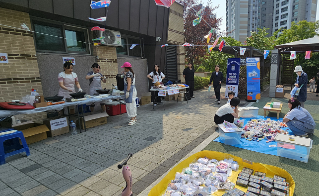 6월 10일 개최된 엘리움I어린이집 ‘난치병 어린이 돕기 바자회’ 전경