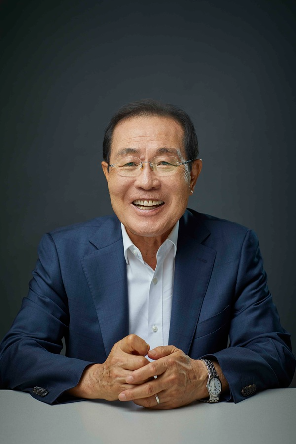 윤동한 콜마그룹 회장