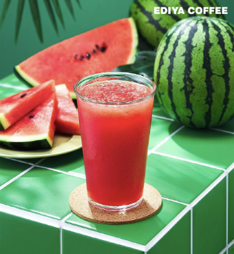 이디야커피 생과일 수박주스 ⓒ이디야커피