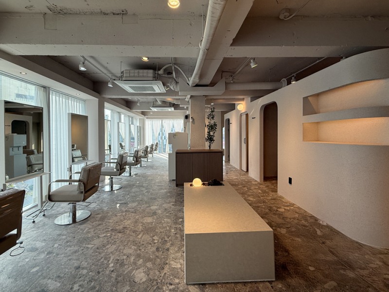 이철헤어커커, 서울대입구역점 · 목동이마트점 등 신규 오픈…프리미엄 미용 서비스 강화