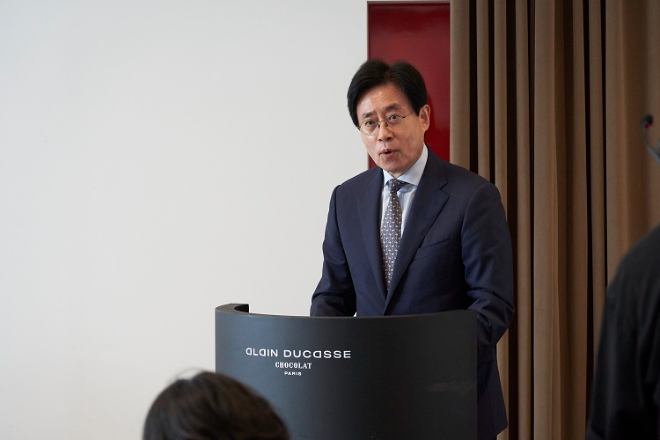 알랭 뒤카스 쇼콜라 파리, 테라로사·UCK파트너스와 손잡고 국내 진출 예고