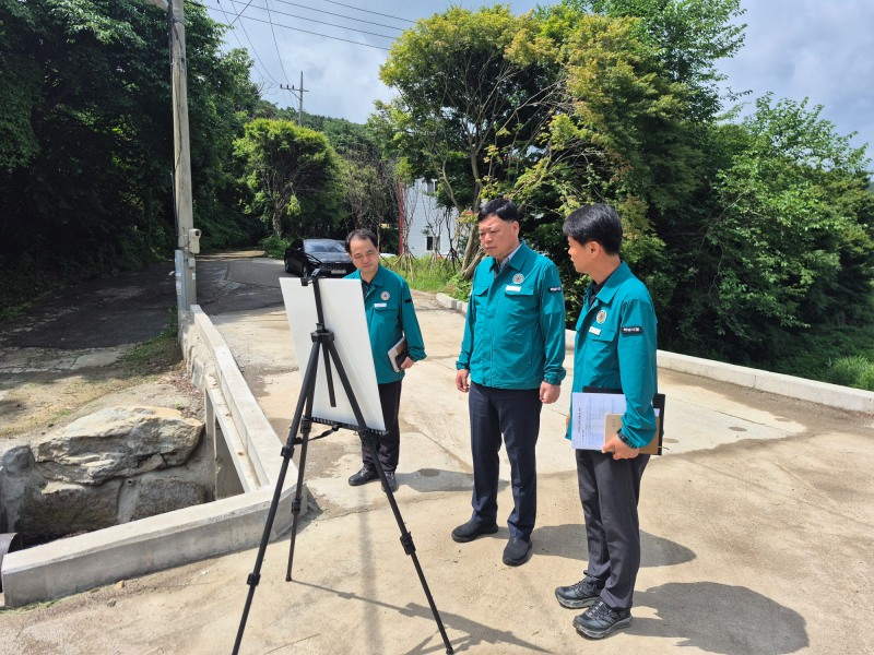 하남시 제28대 김용천 부시장(가운데)