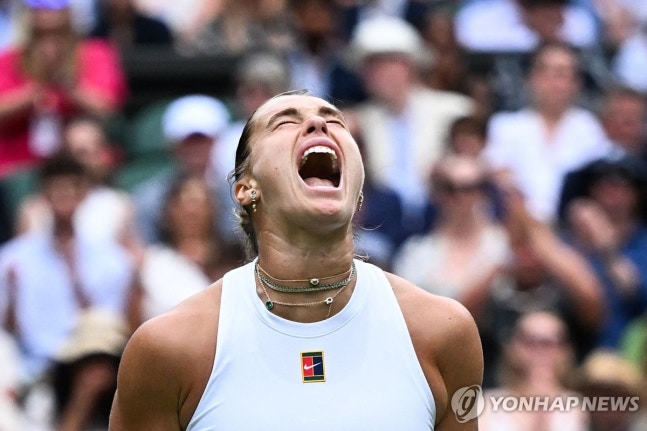승리에 기뻐하는 사발렌카 / 사진=연합뉴스